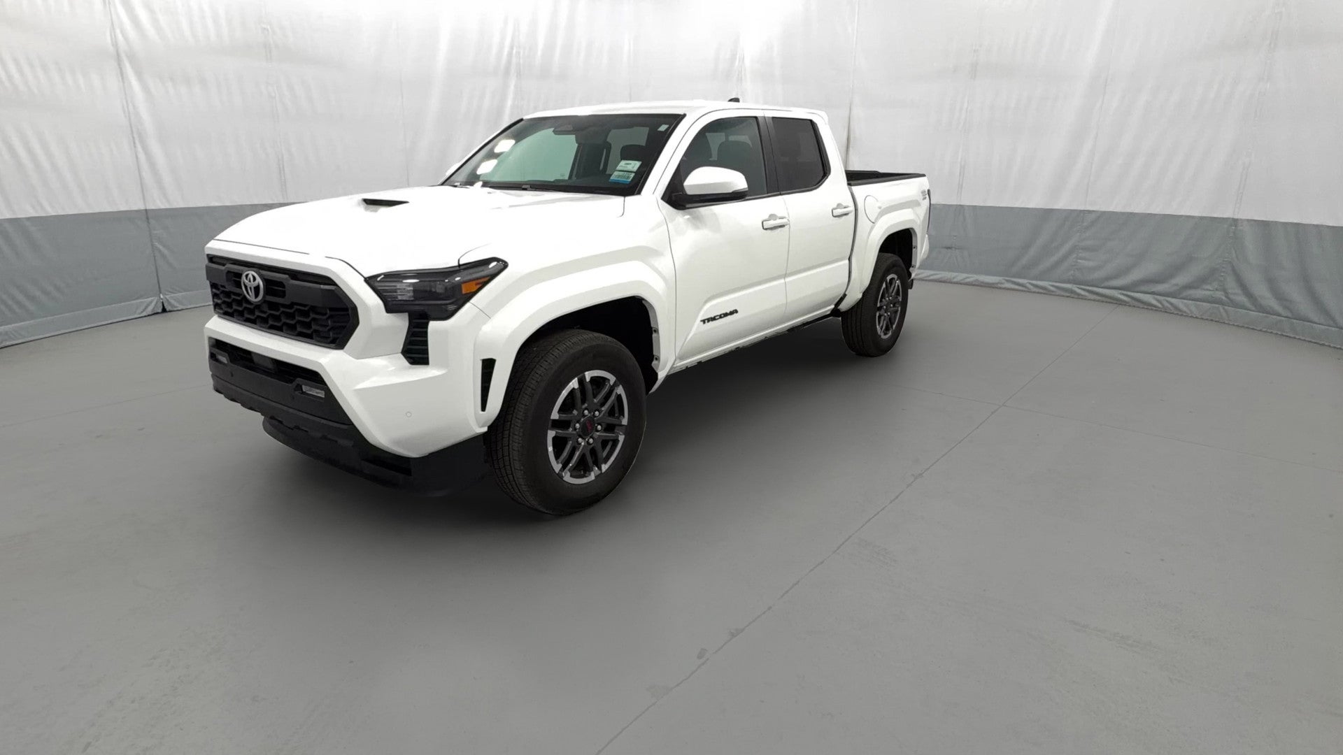 2025 Toyota Tacoma Double Cab vehicle photo