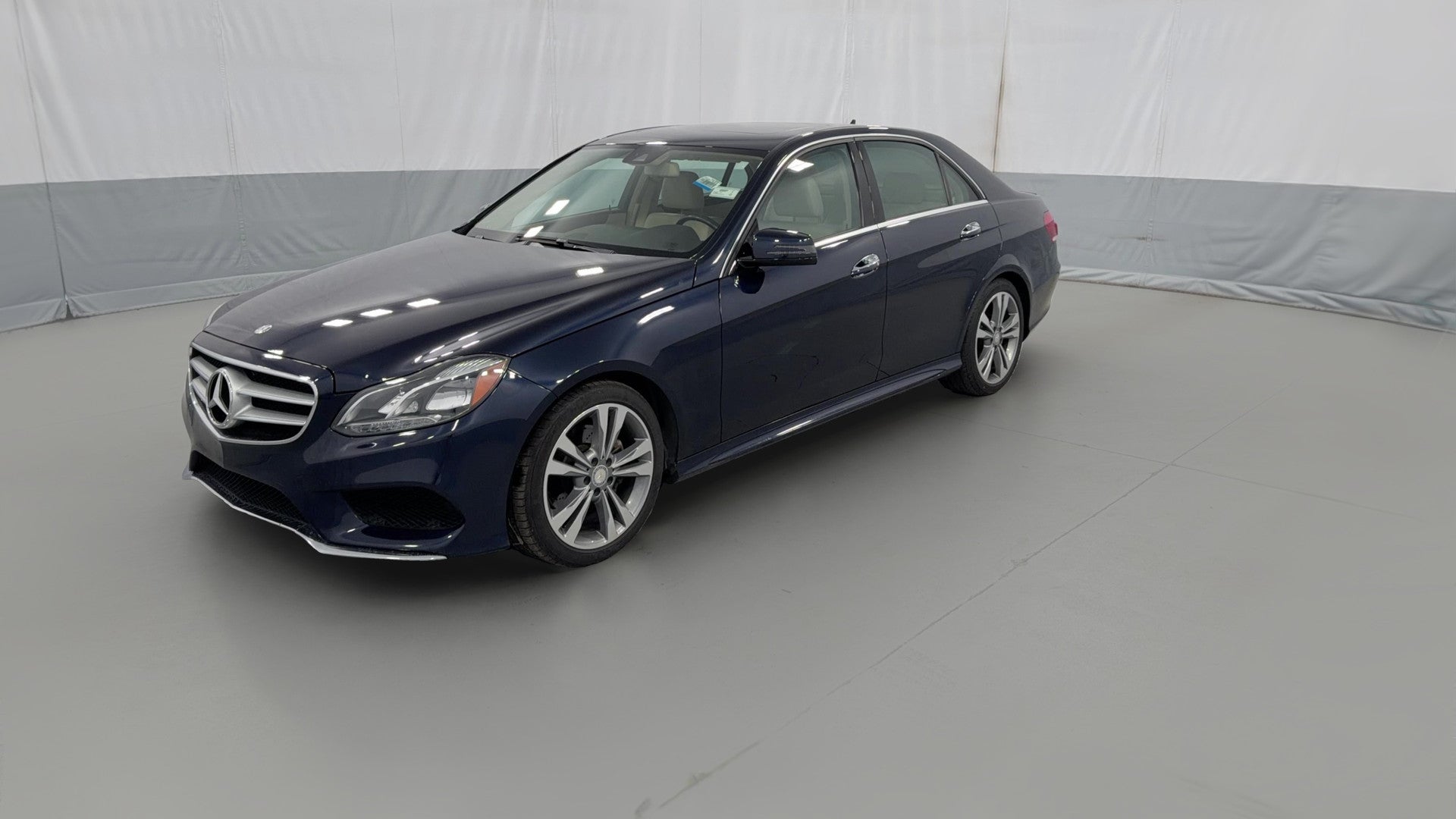 2016 Mercedes-Benz E-Class vehicle photo