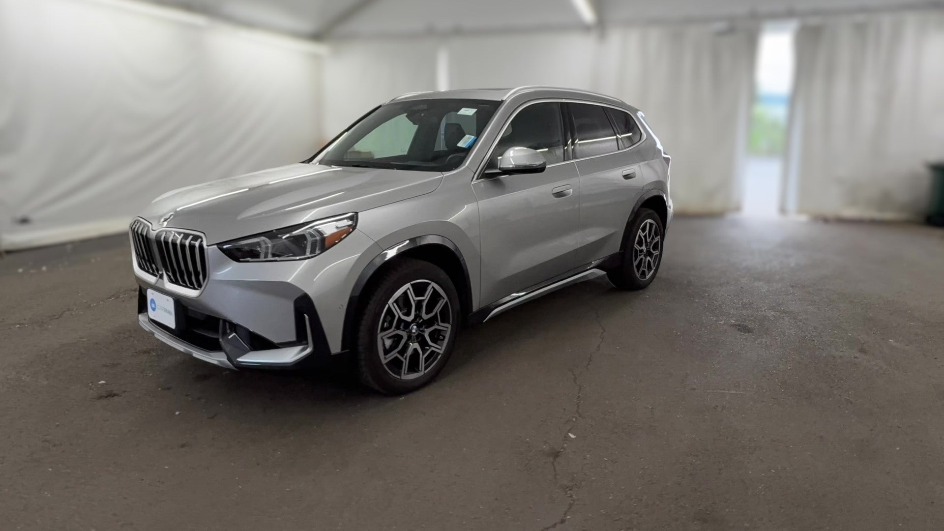 2025 BMW X1 vehicle photo