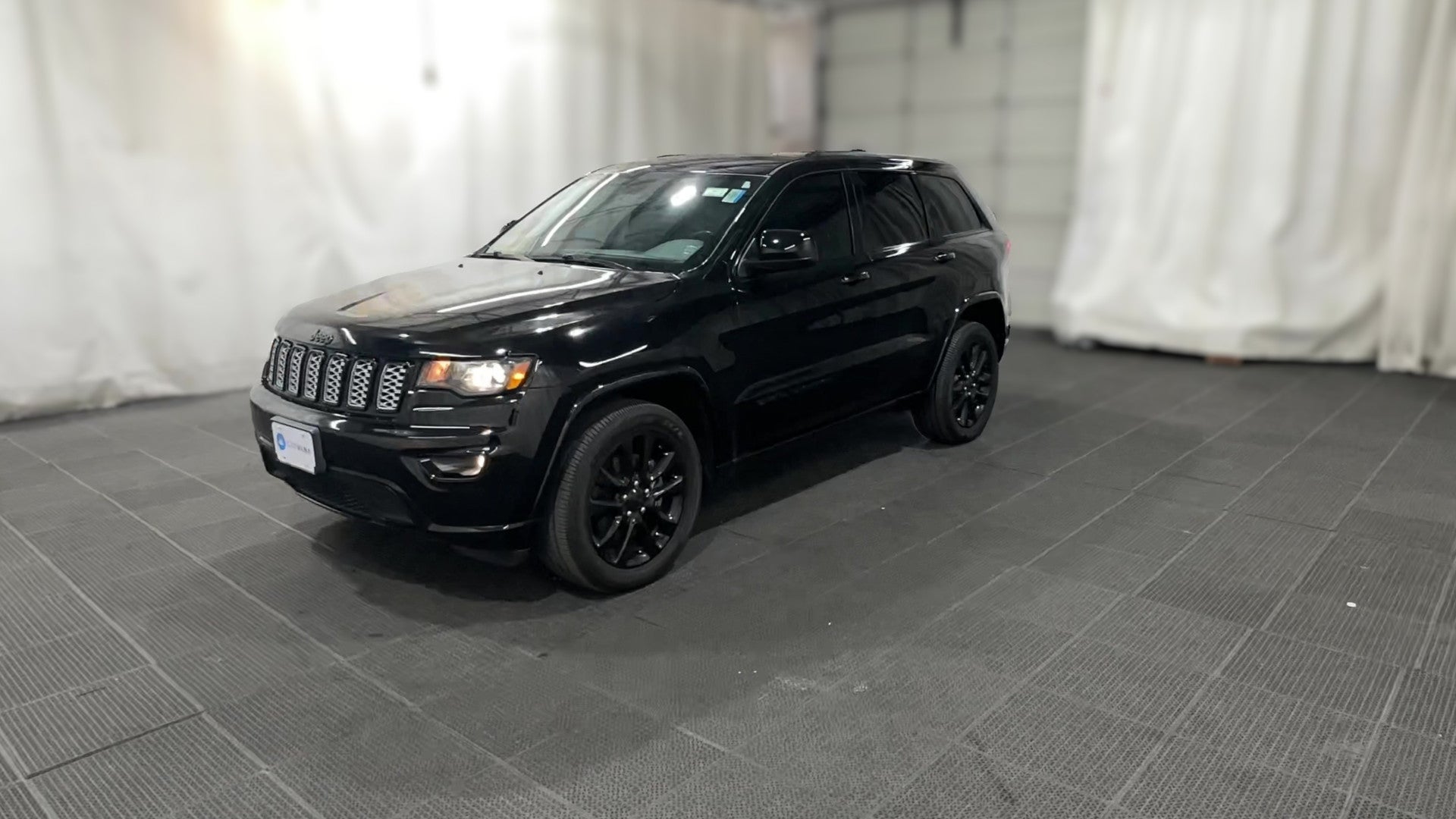2021 Jeep Grand Cherokee vehicle photo