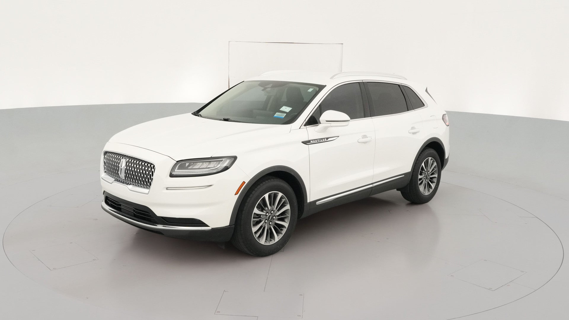 2023 Lincoln Nautilus vehicle photo