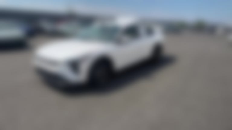 2025 Kia K4 vehicle photo