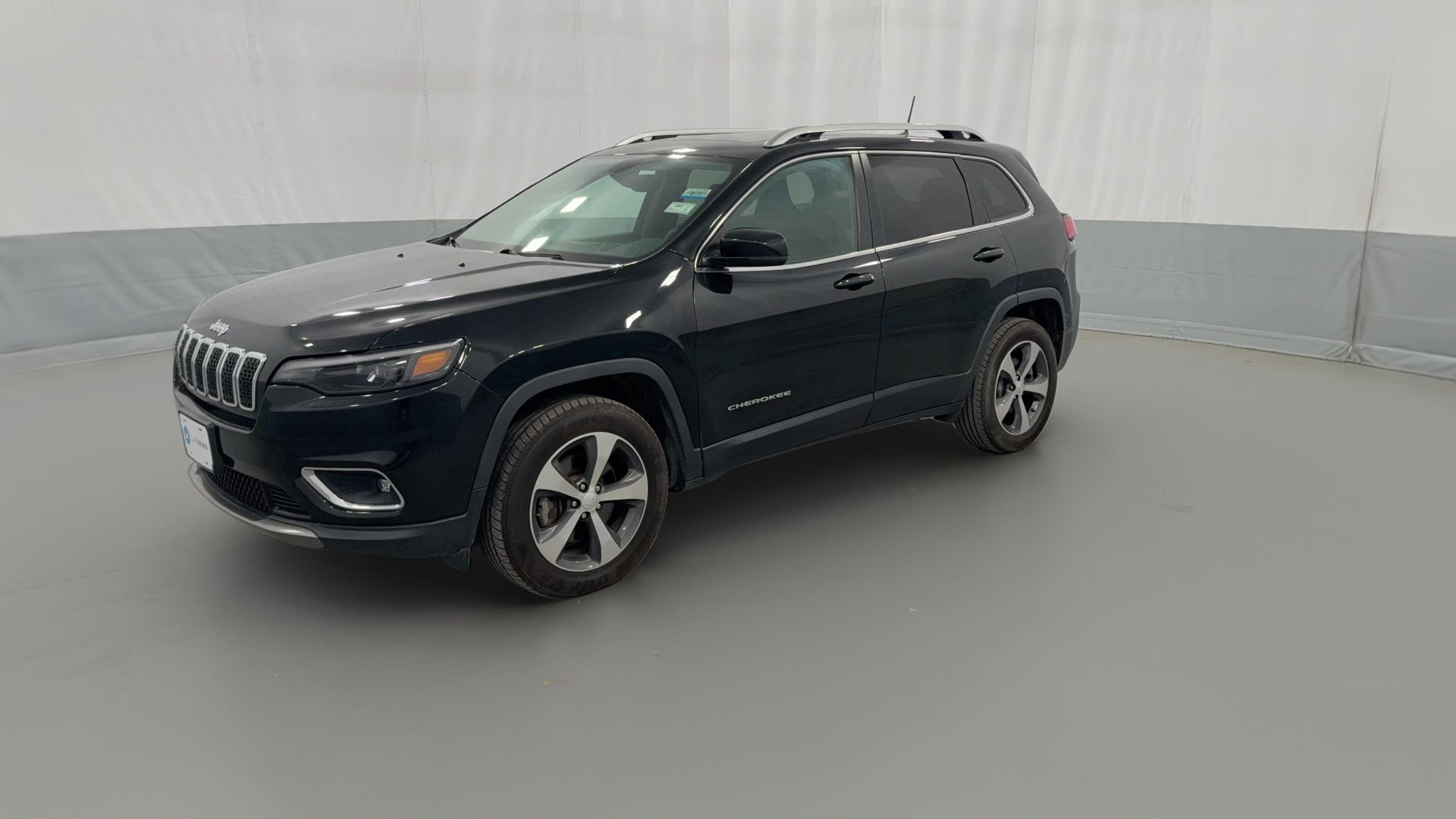 2019 Jeep Cherokee vehicle photo
