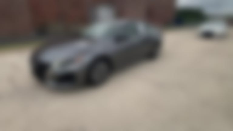 2025 Nissan Altima vehicle photo