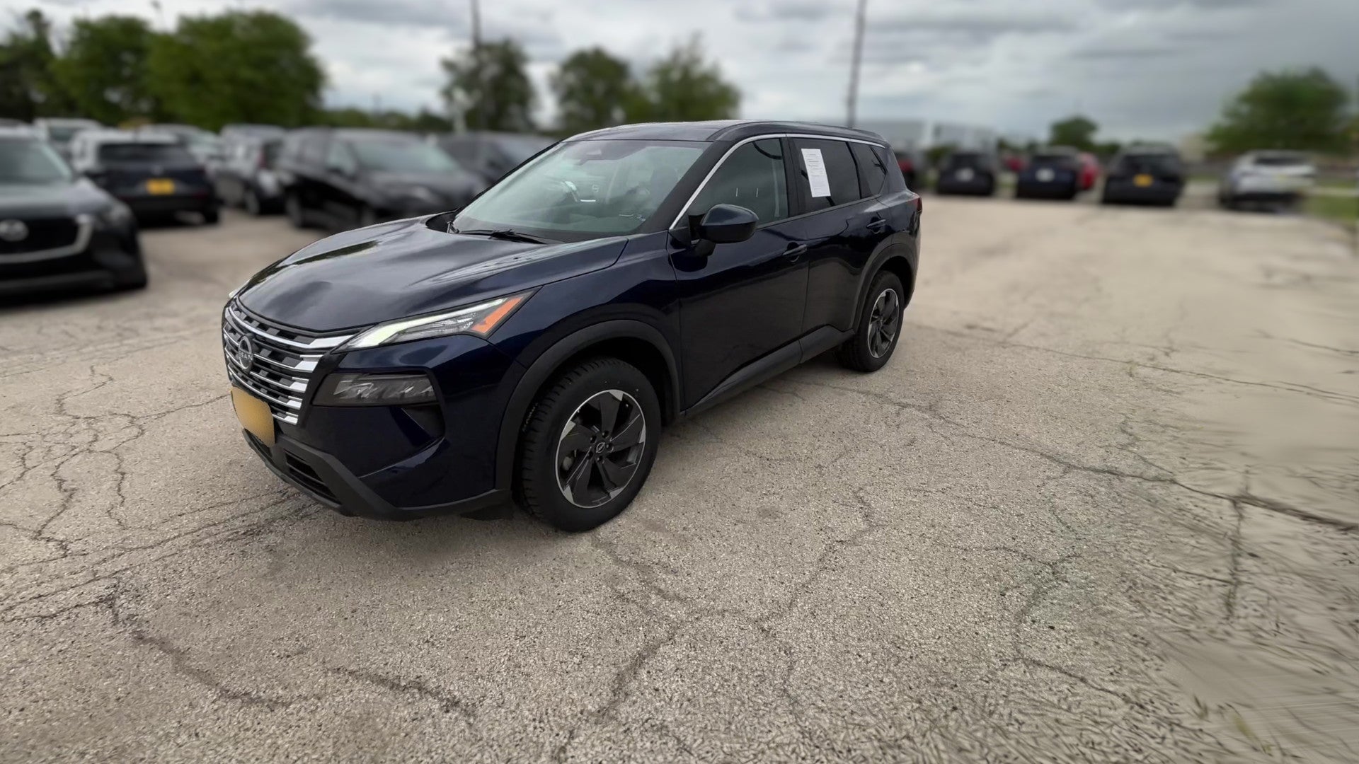 2025 Nissan Rogue vehicle photo