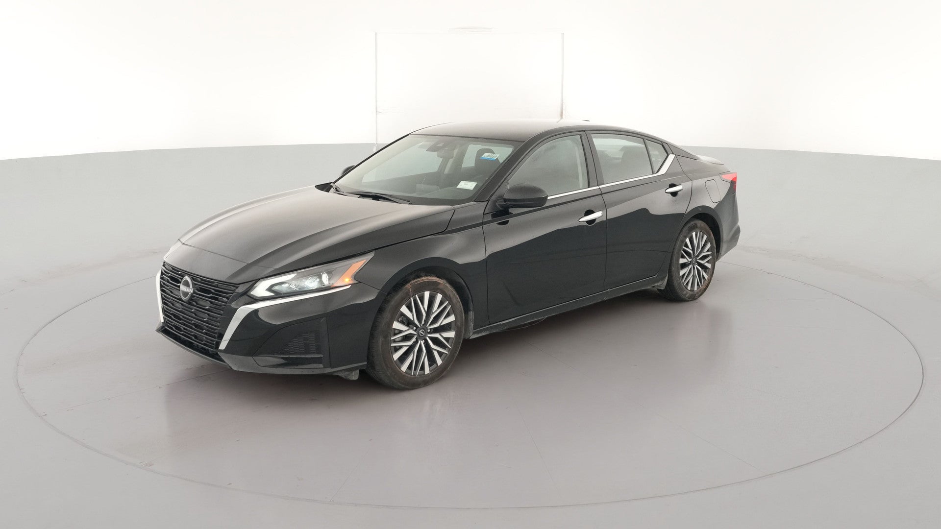 2025 Nissan Altima vehicle photo