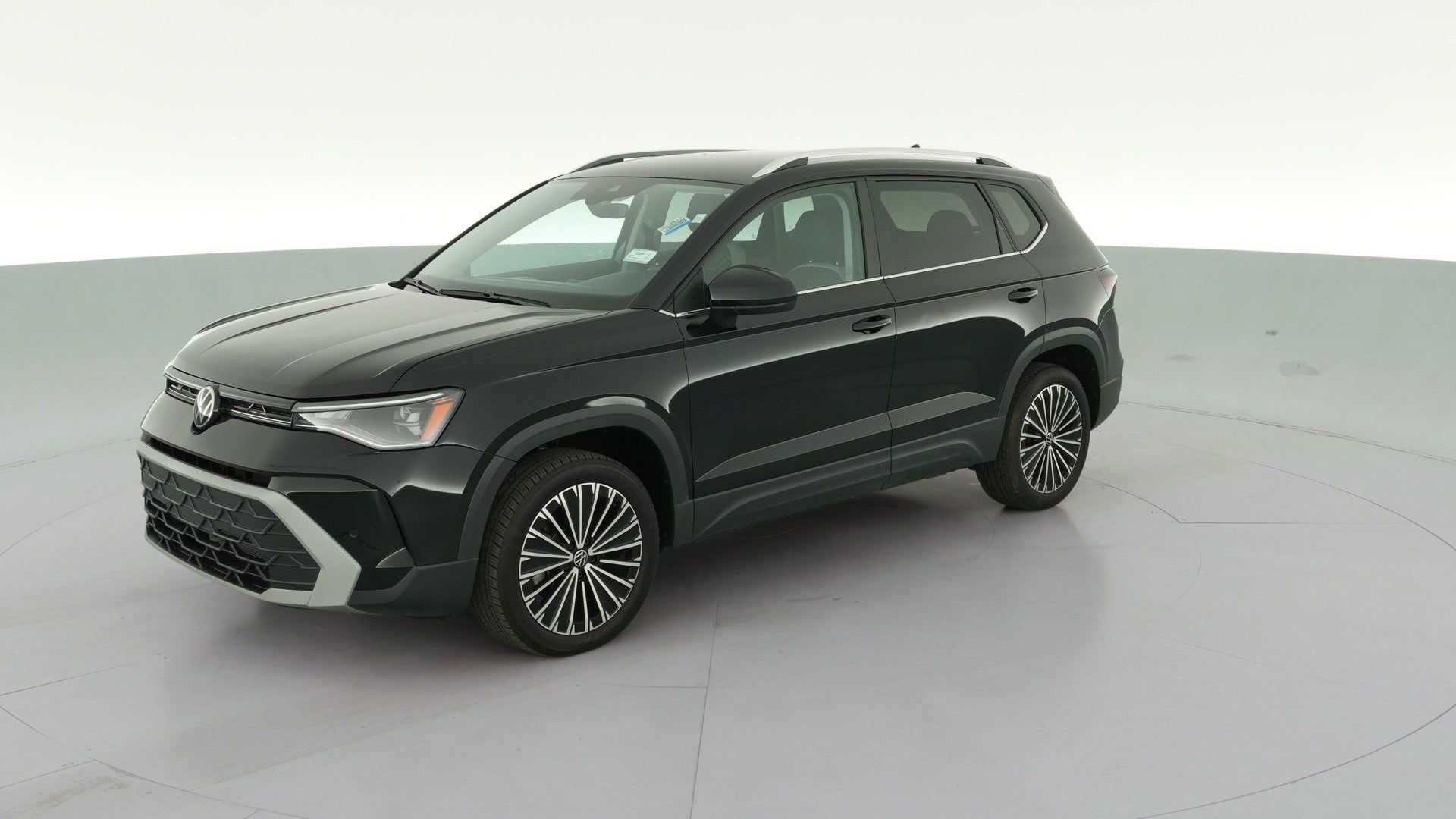 2025 Volkswagen Taos vehicle photo