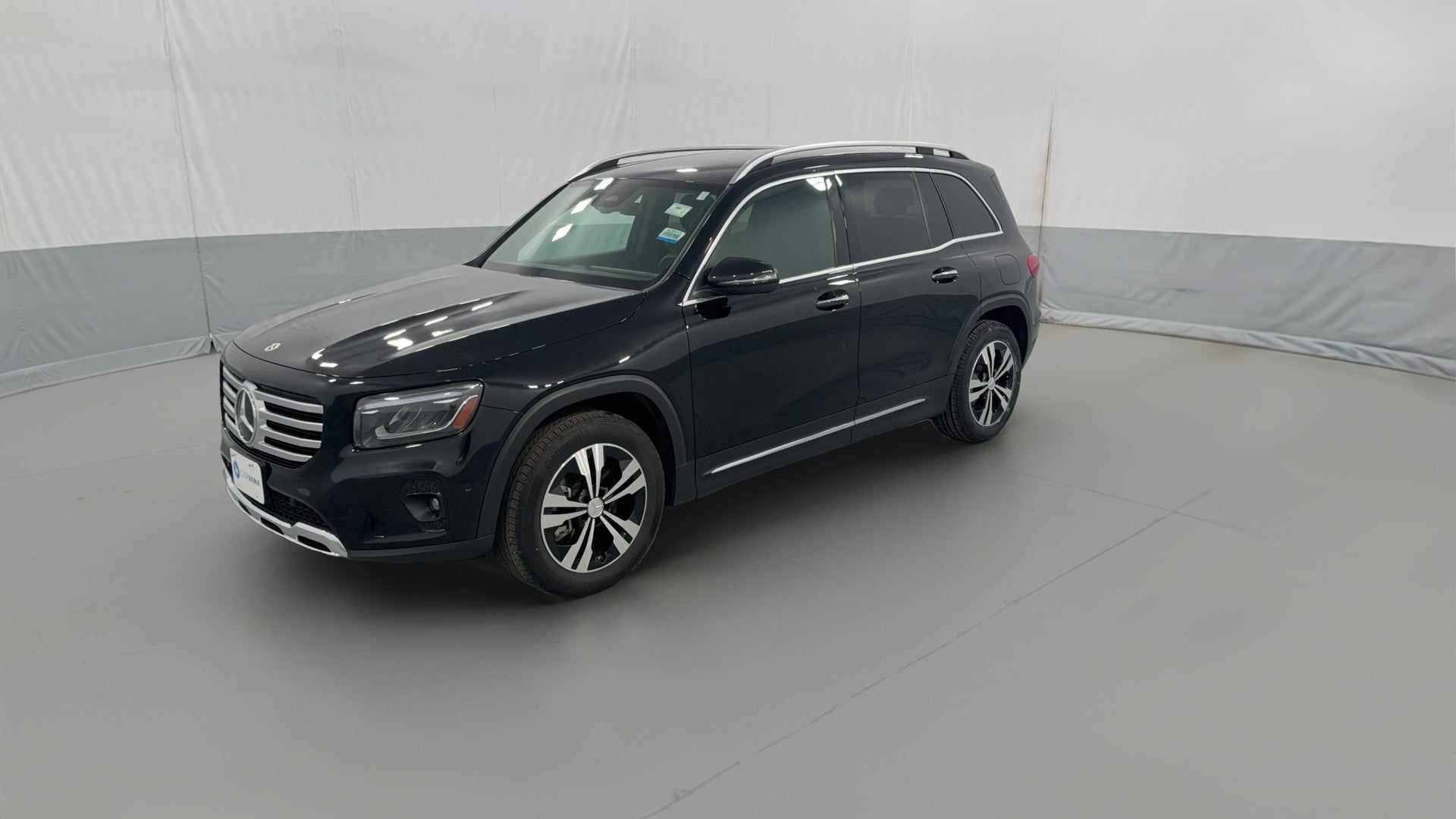 2025 Mercedes-Benz GLB vehicle photo
