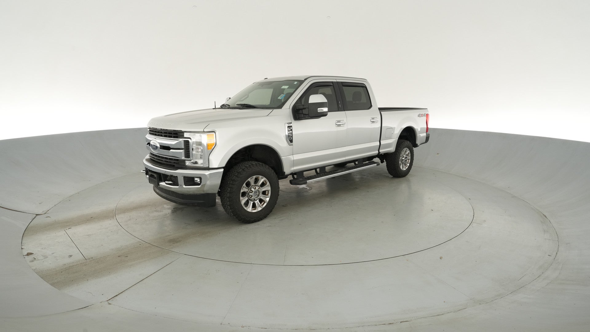 2017 Ford F250 Super Duty Crew Cab vehicle photo
