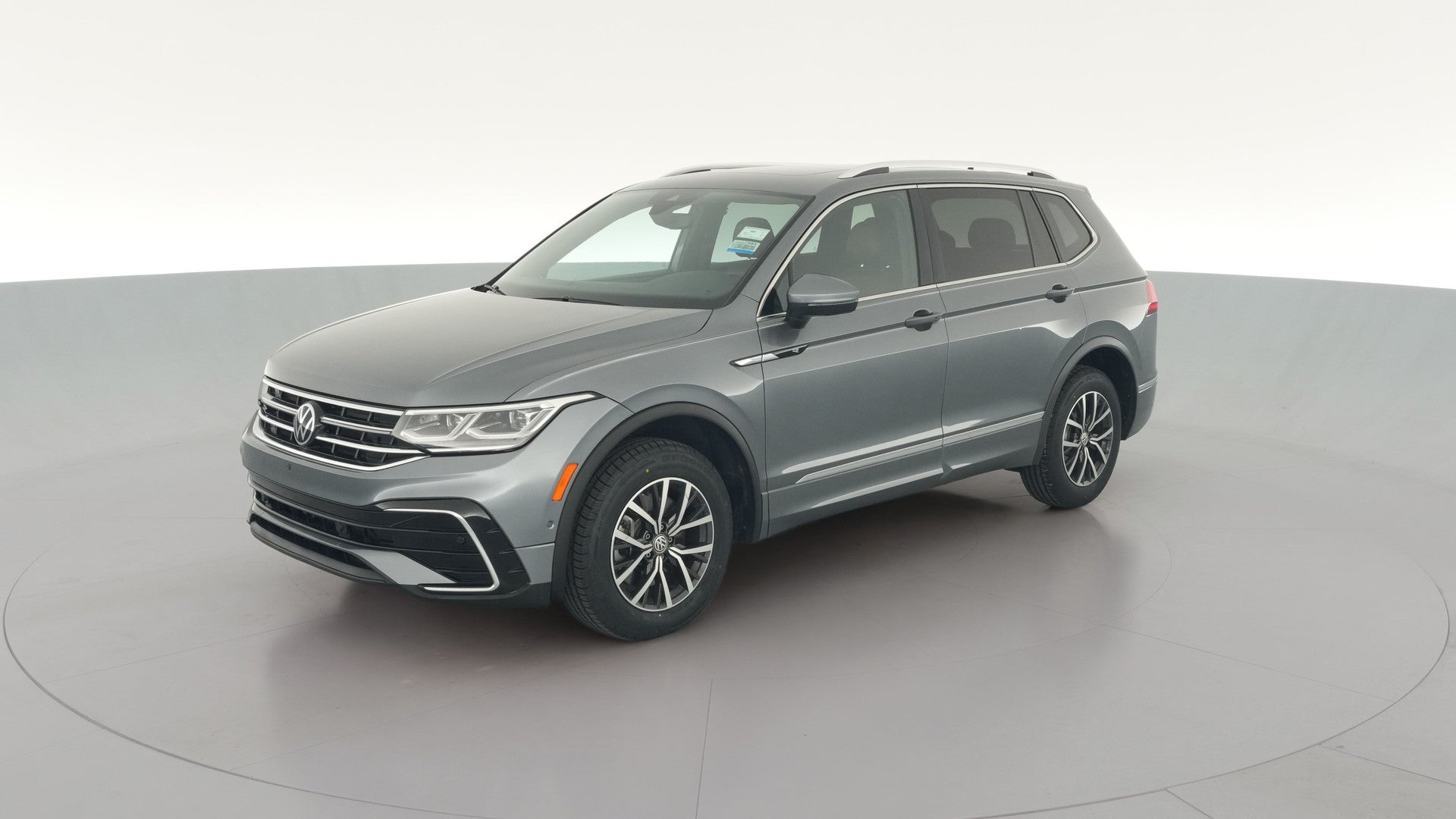 2022 Volkswagen Tiguan vehicle photo