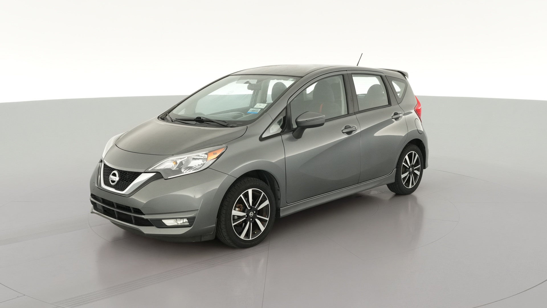 2018 Nissan Versa Note vehicle photo