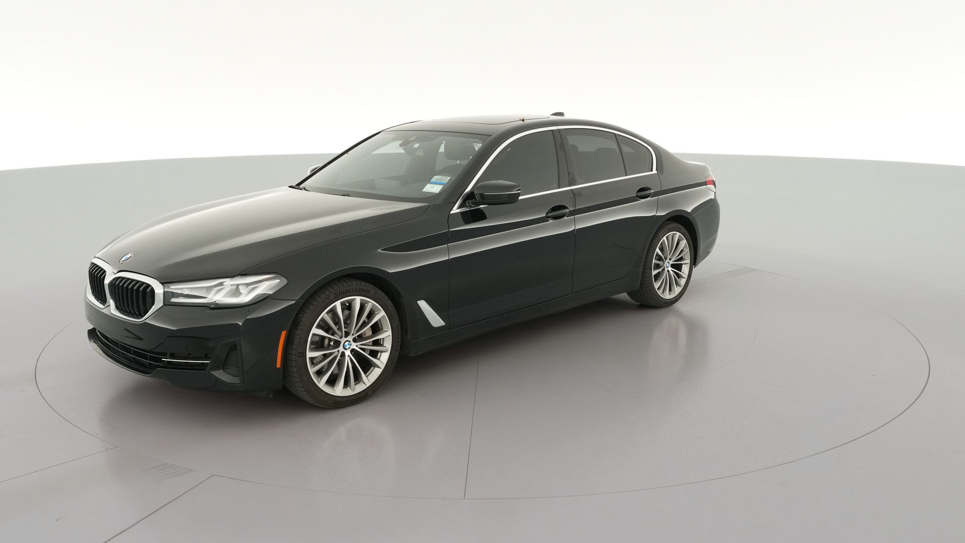 2022 BMW 5 Series vehicle photo