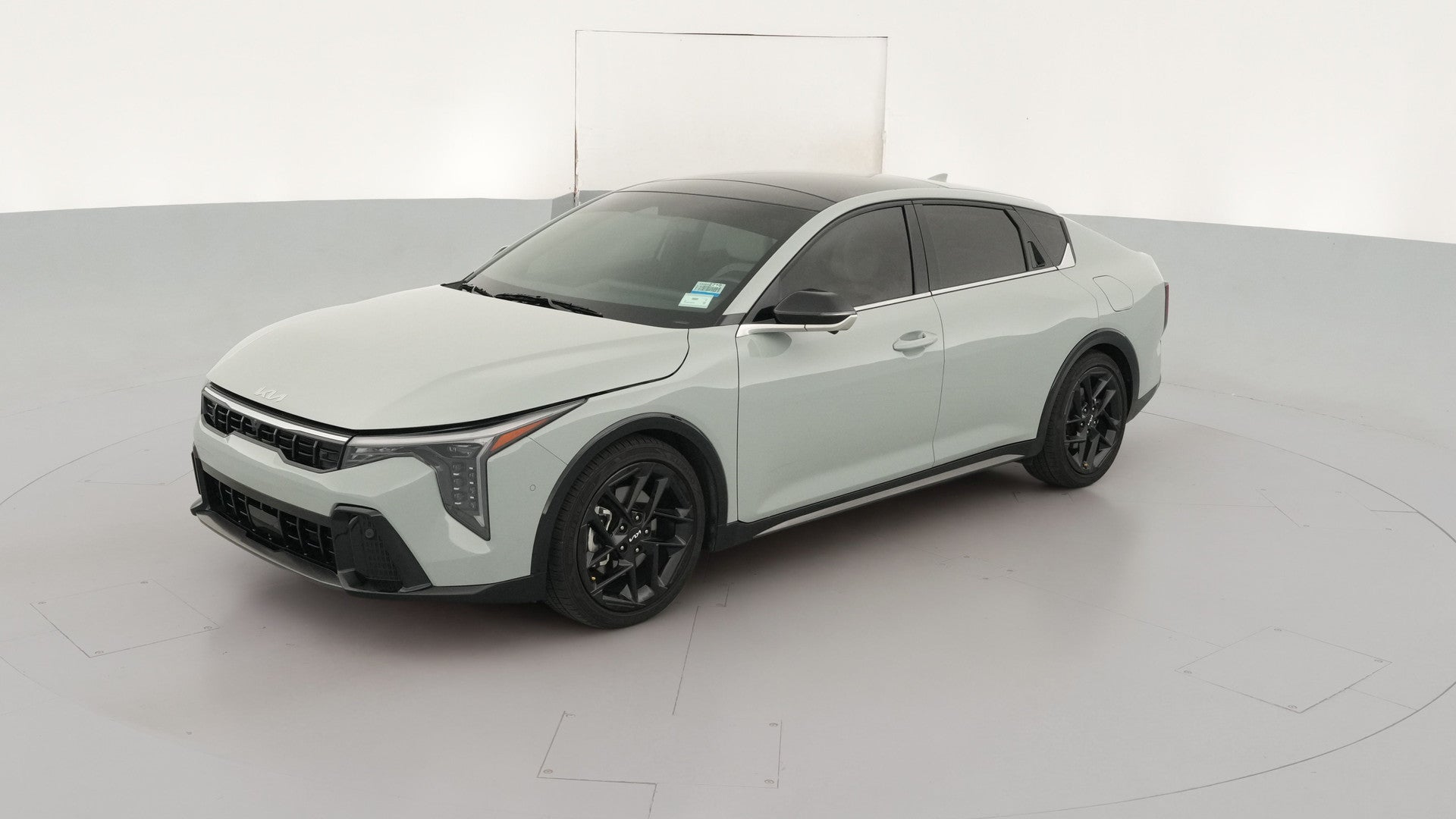 2025 Kia K4 vehicle photo