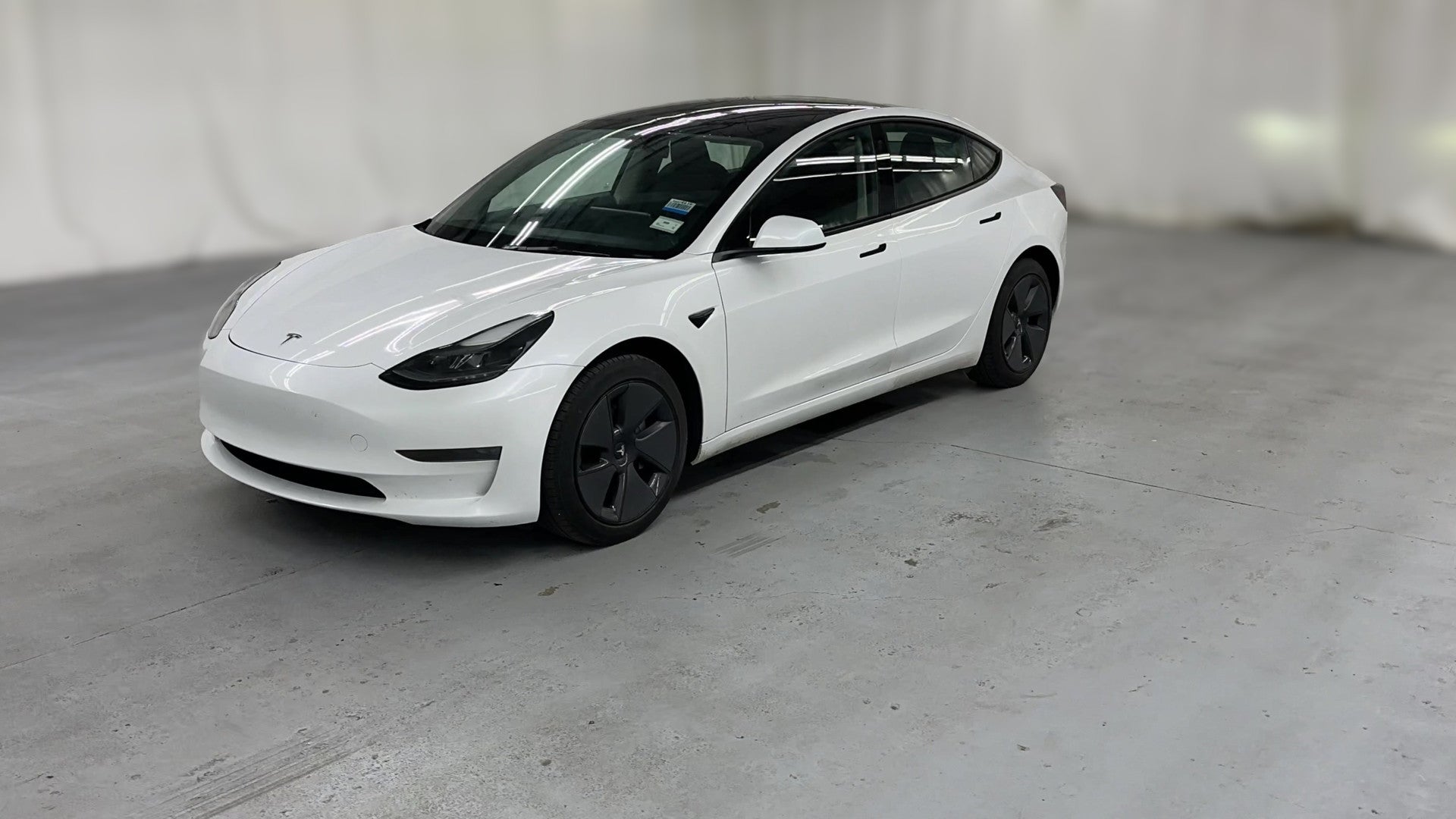 2023 Tesla Model 3 vehicle photo
