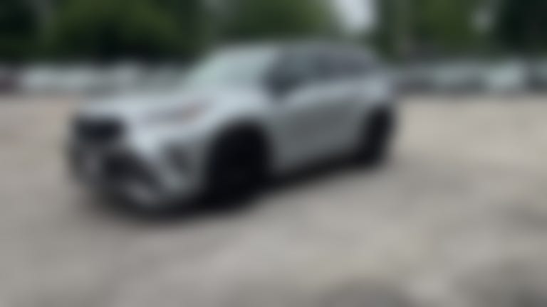2025 Toyota Highlander vehicle photo