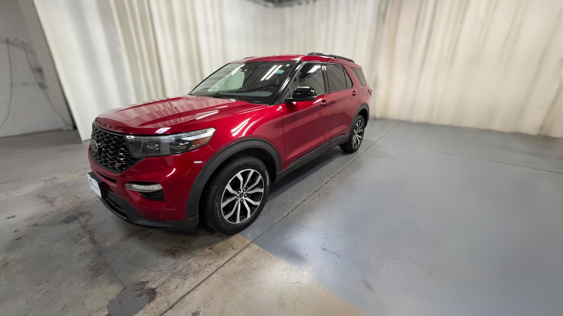 2020 Ford Explorer vehicle photo