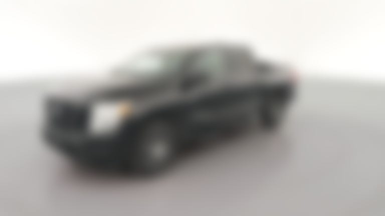 2022 Nissan Titan Crew Cab vehicle photo