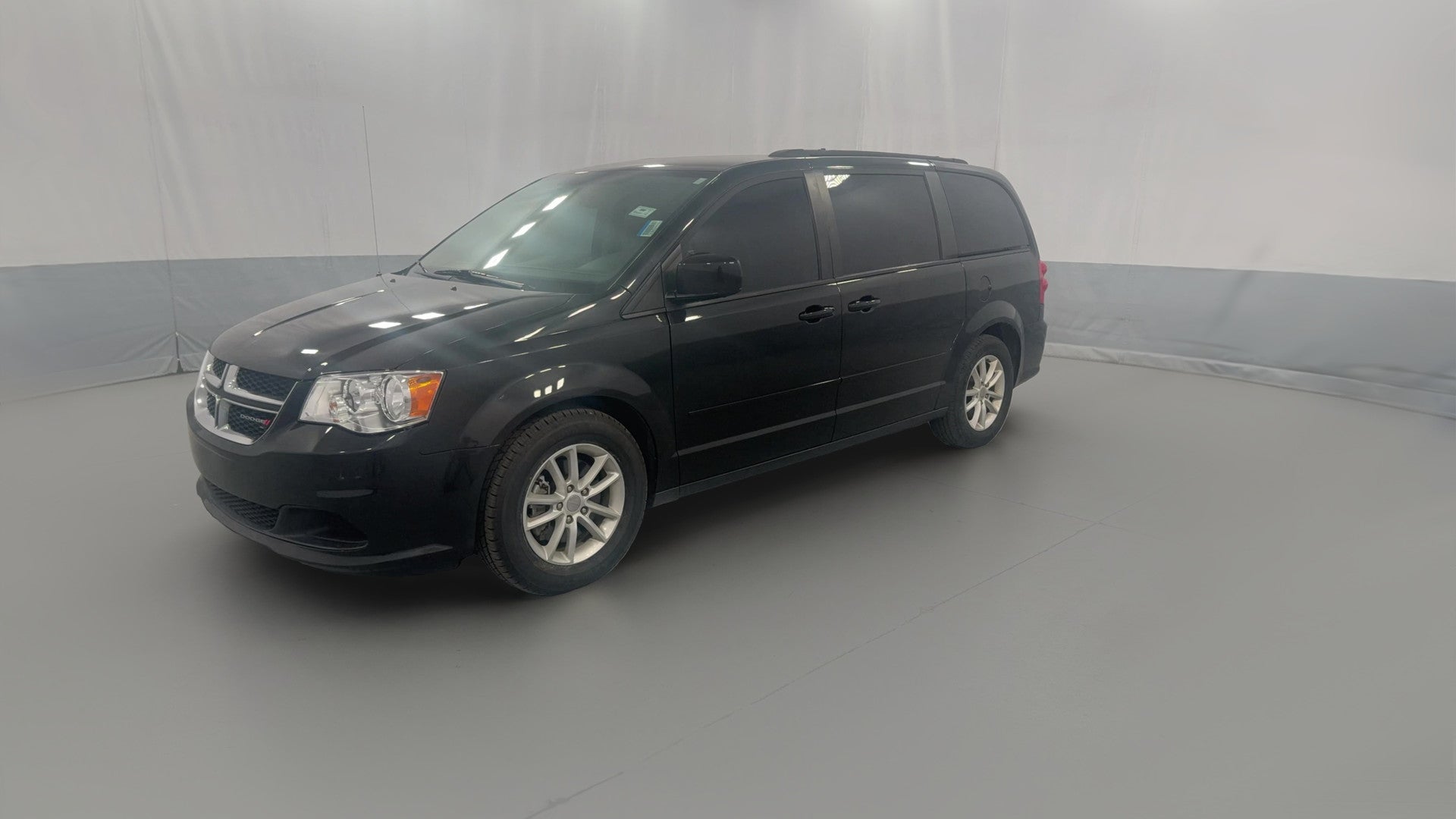 2016 Dodge Grand Caravan Passenger vehicle photo
