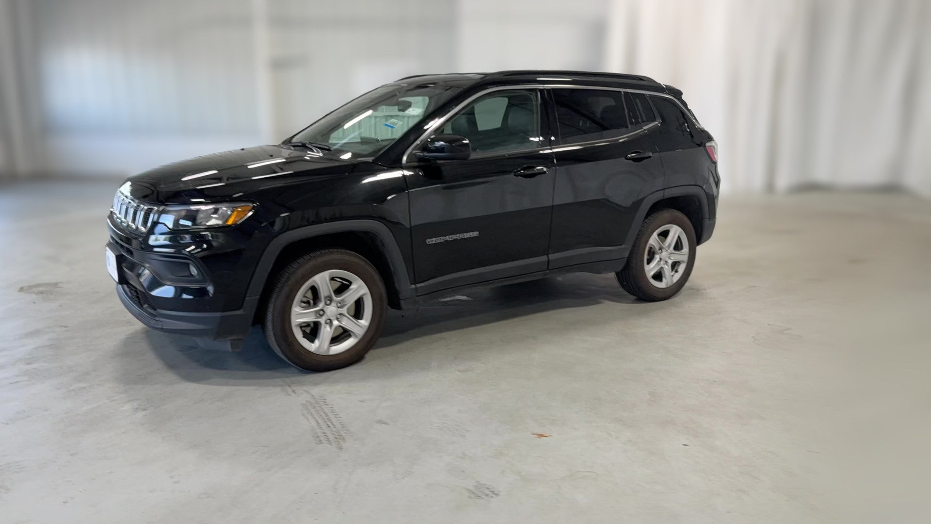 2023 Jeep Compass vehicle photo
