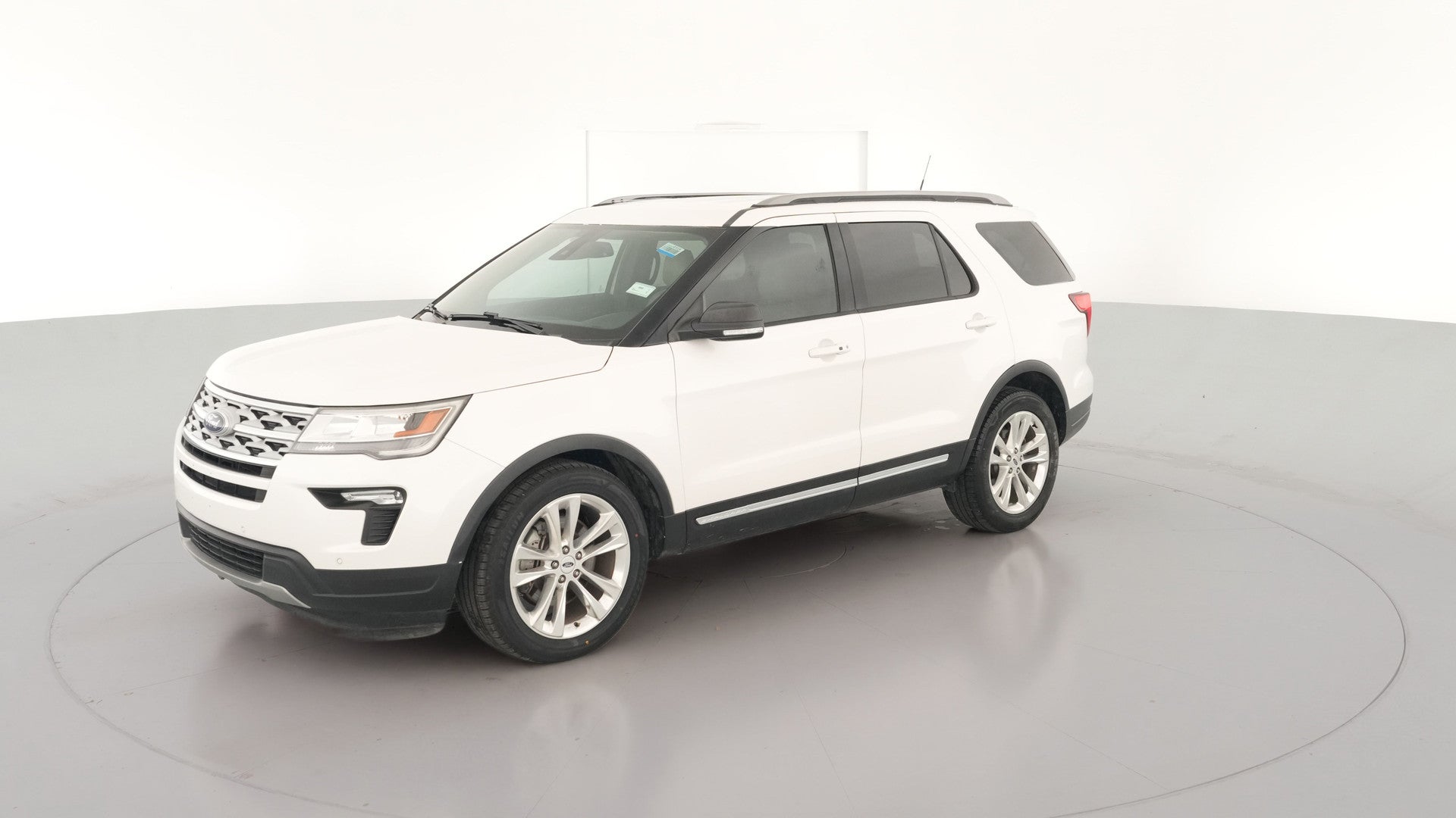 2019 Ford Explorer vehicle photo