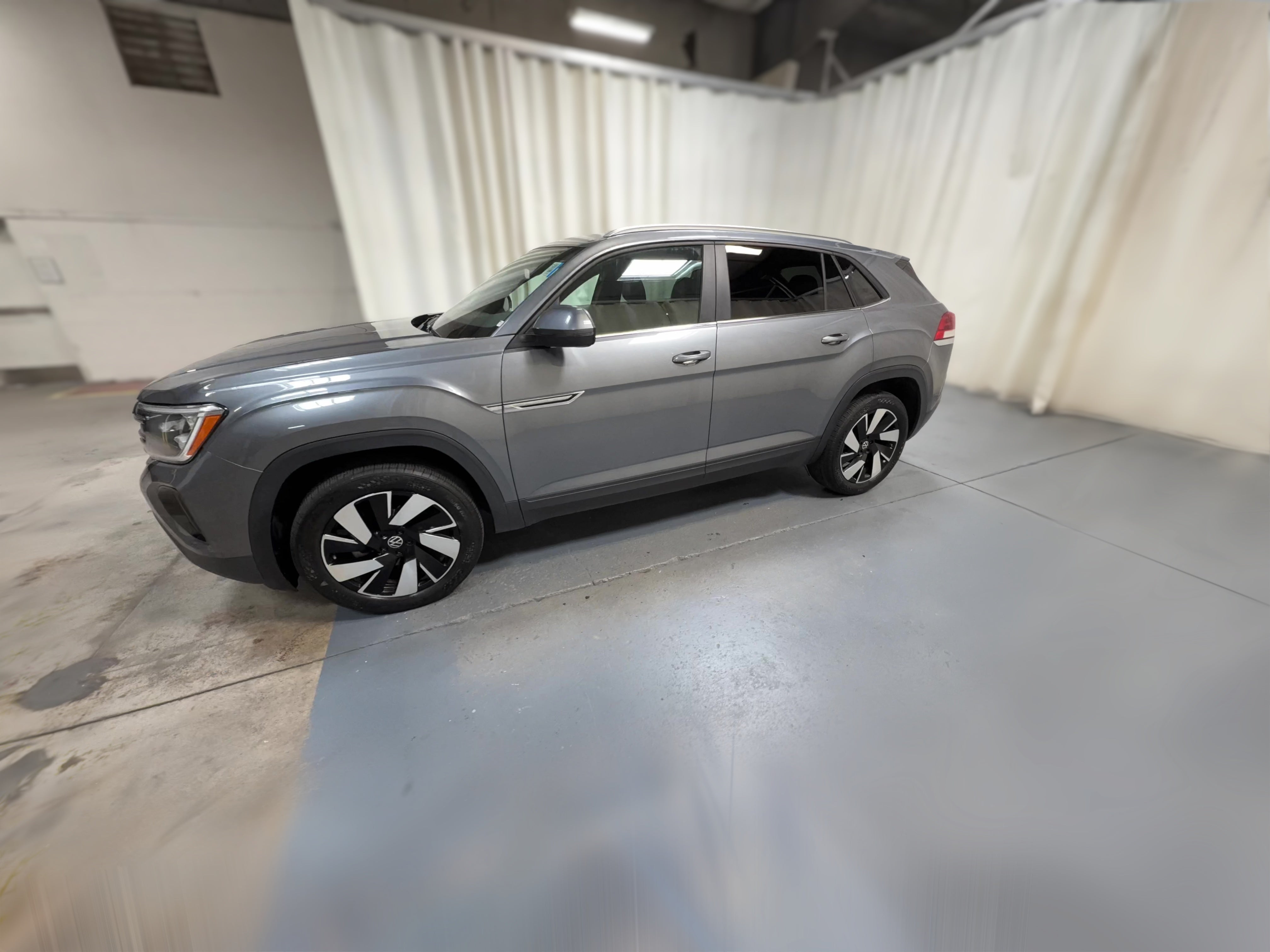 2025 Volkswagen Atlas Cross Sport SE w/Tech - Photo 21
