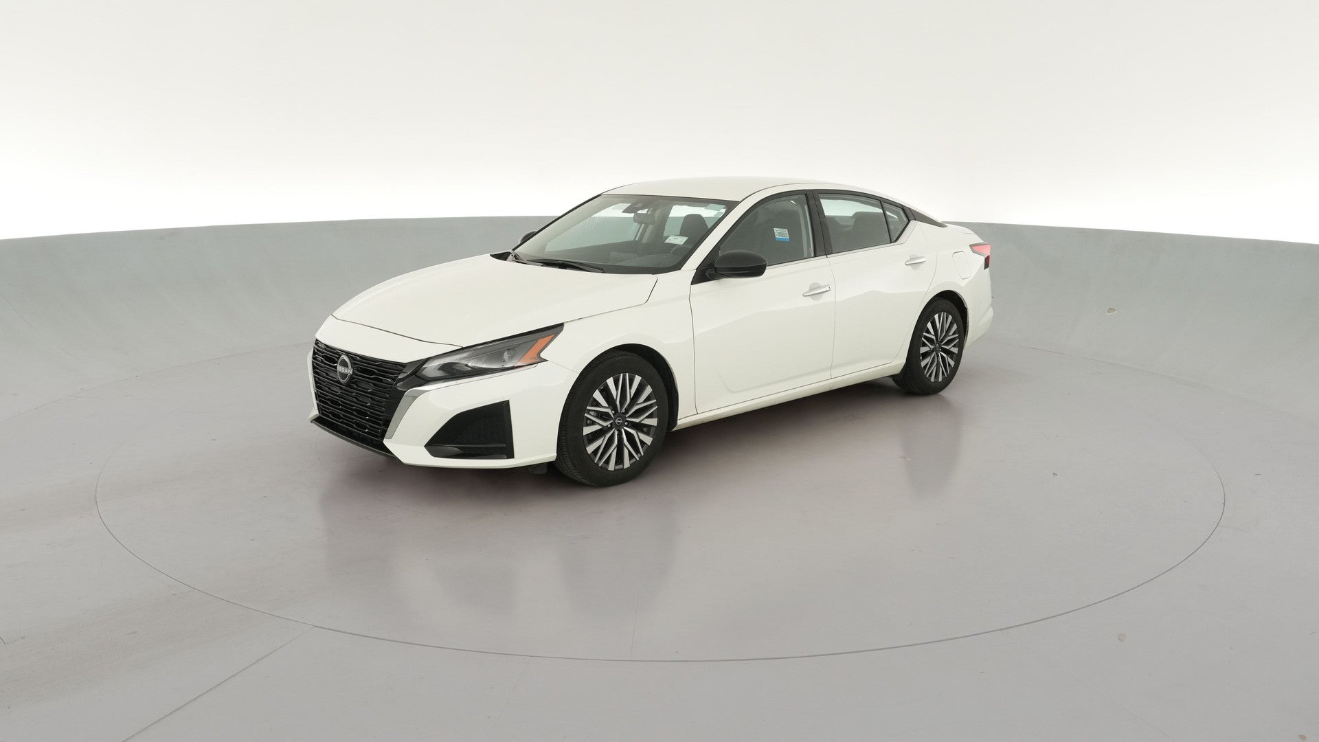 2025 Nissan Altima vehicle photo