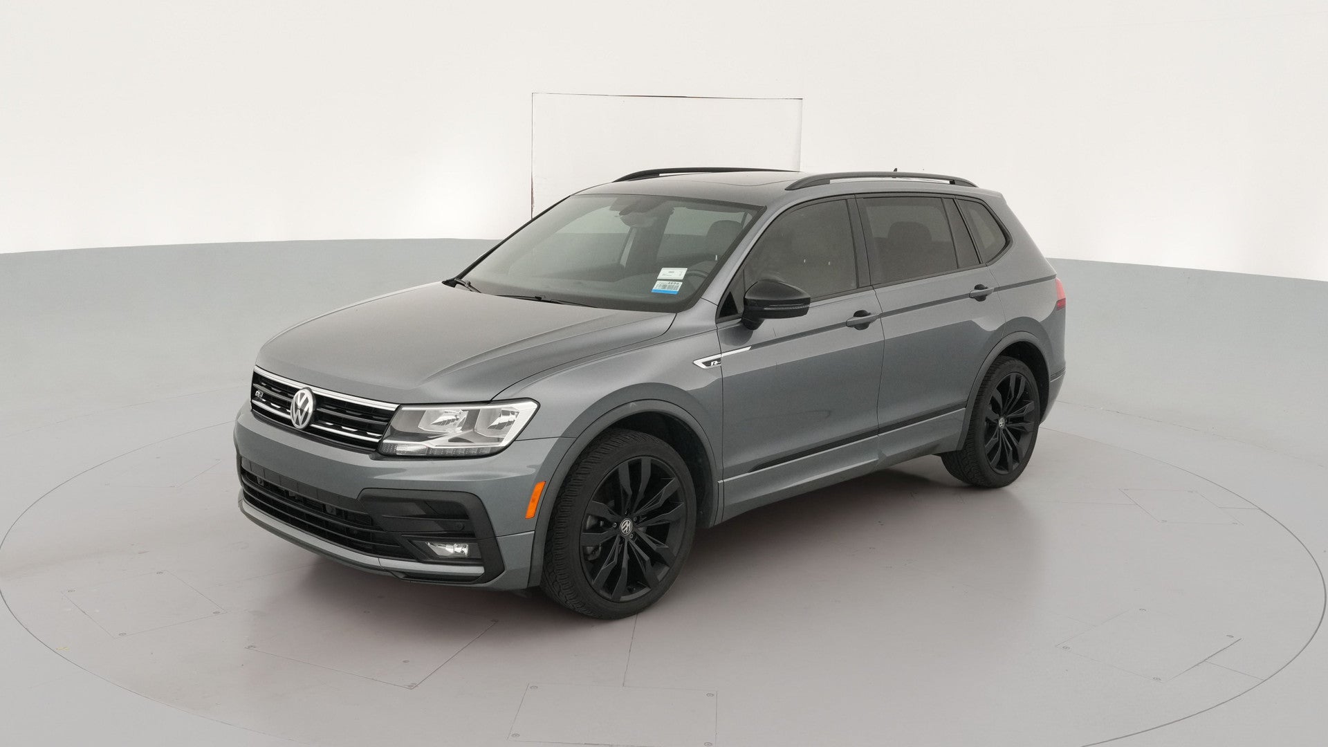 2021 Volkswagen Tiguan vehicle photo