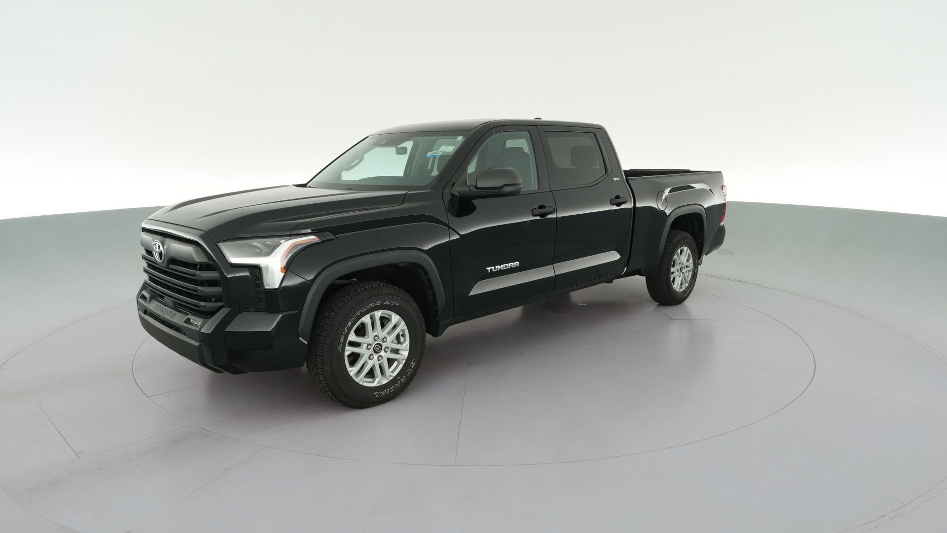 2022 Toyota Tundra CrewMax vehicle photo