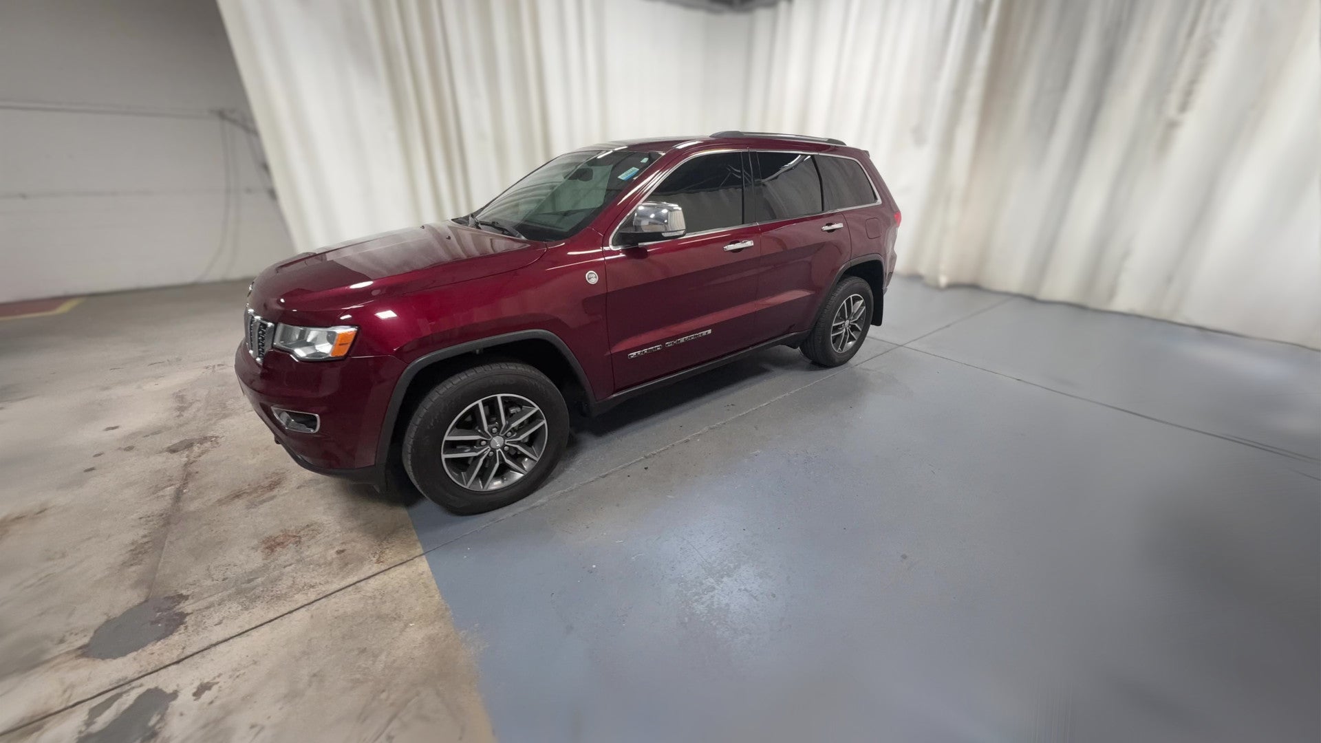 2017 Jeep Grand Cherokee vehicle photo