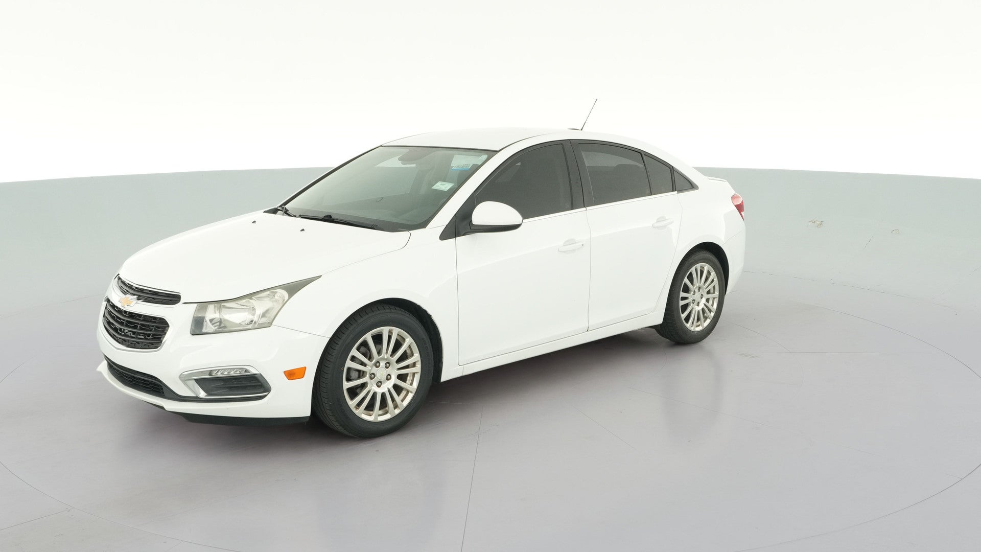 2016 Chevrolet Cruze Limited vehicle photo