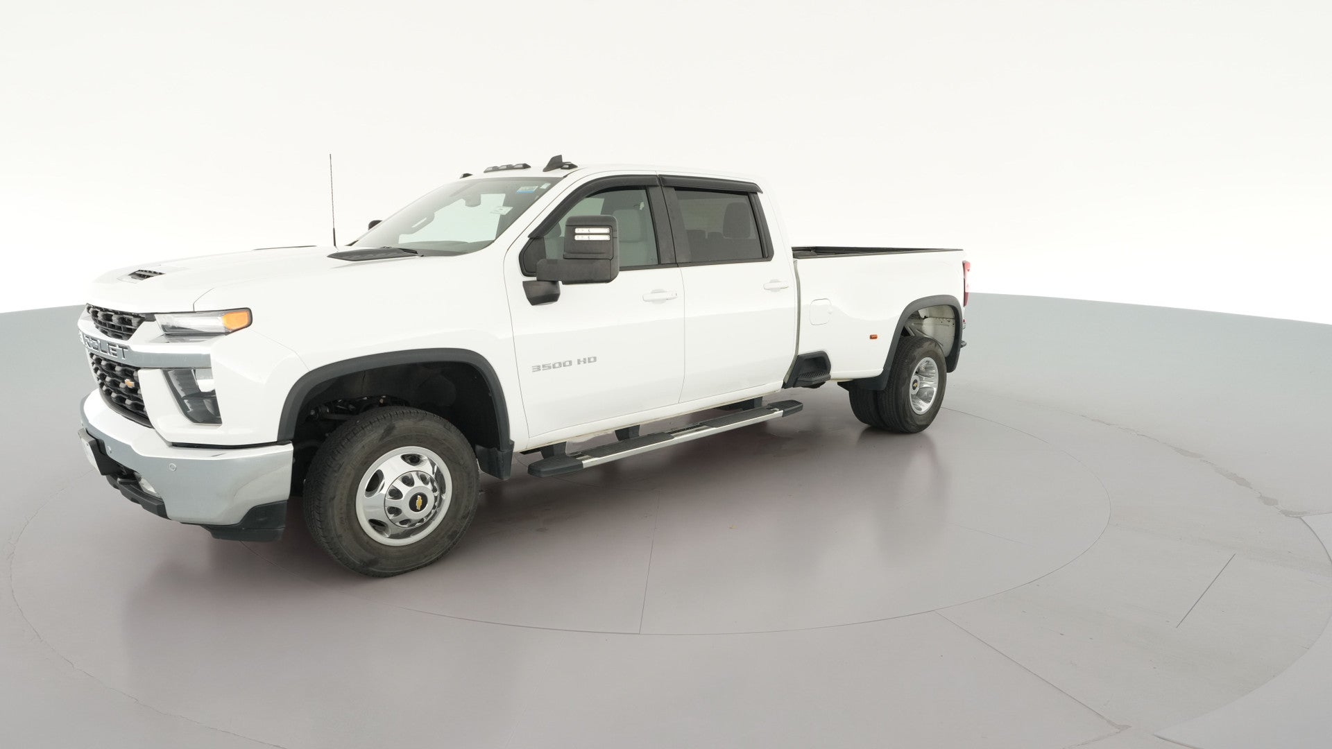 2021 Chevrolet Silverado 3500 HD Crew Cab vehicle photo