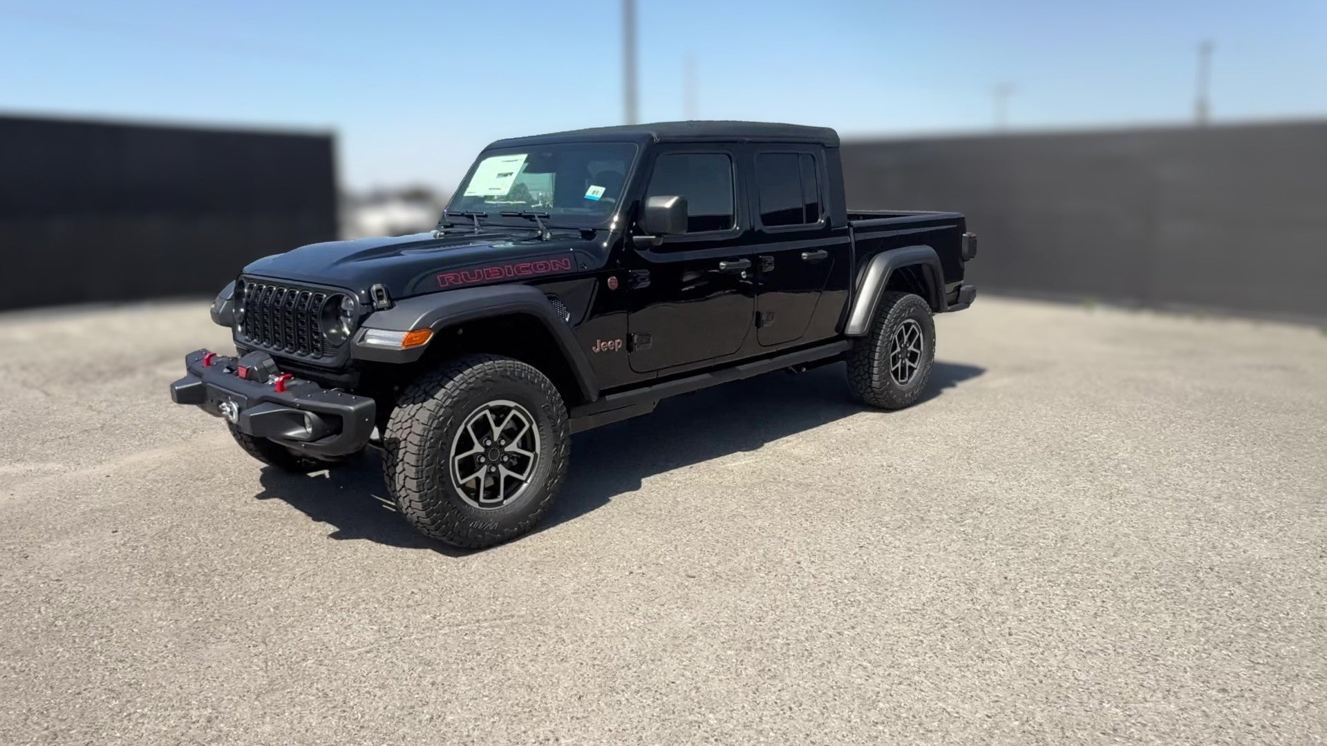 2026 Jeep Gladiator vehicle photo