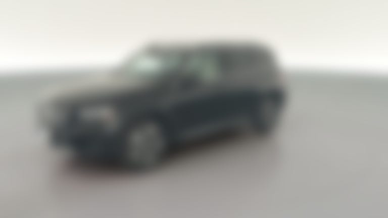 2025 Mercedes-Benz GLB vehicle photo