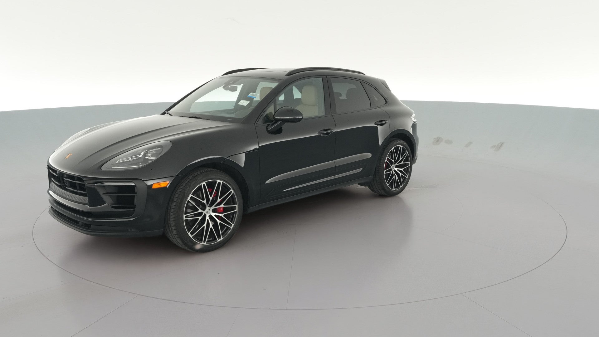 2025 Porsche Macan vehicle photo