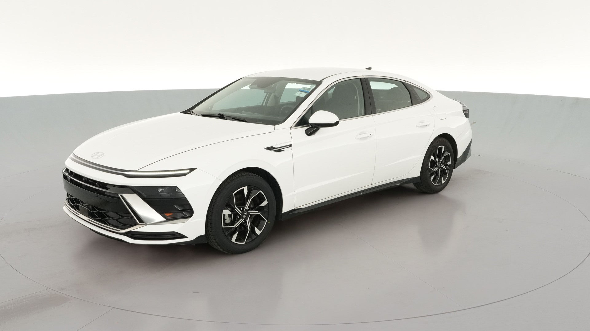 2025 Hyundai Sonata vehicle photo