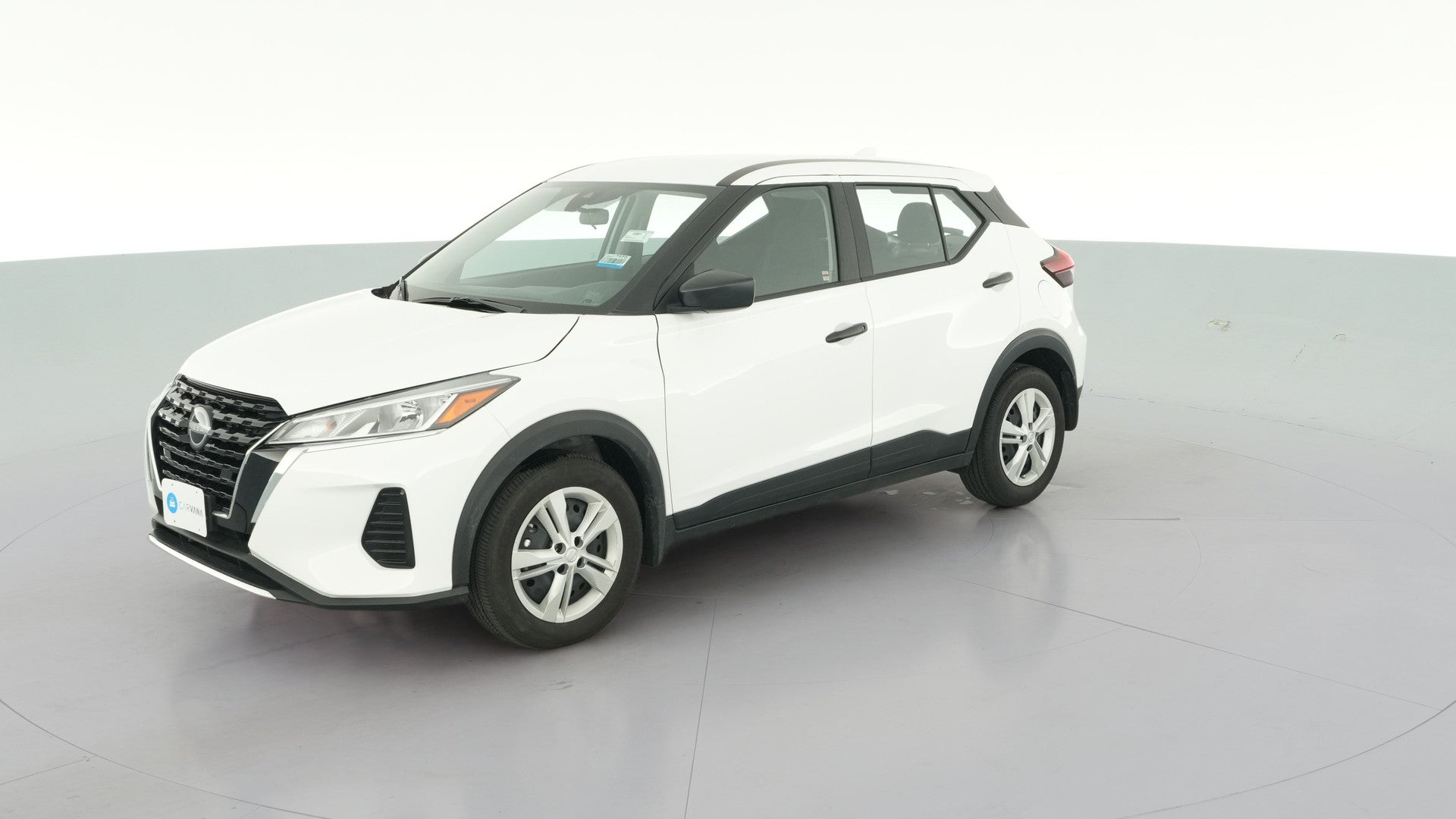 2025 Nissan Kicks Play vehicle photo