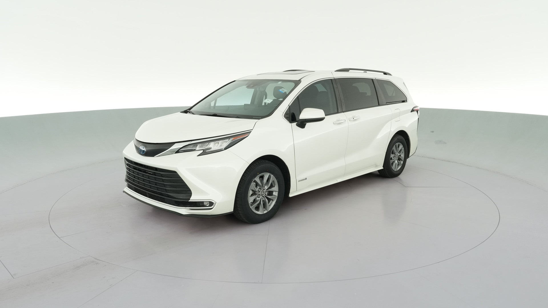 2021 Toyota Sienna vehicle photo