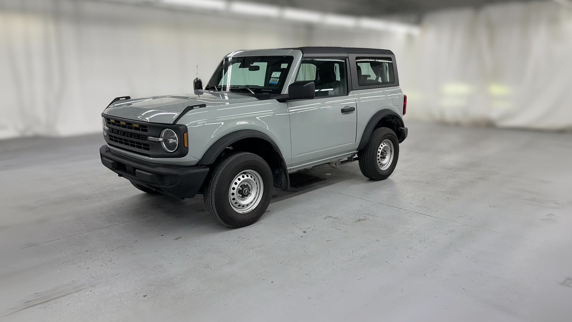 2023 Ford Bronco vehicle photo