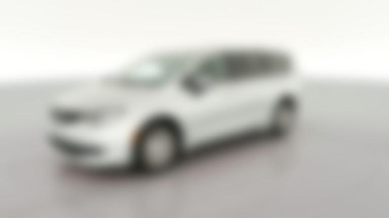 2023 Chrysler Voyager vehicle photo