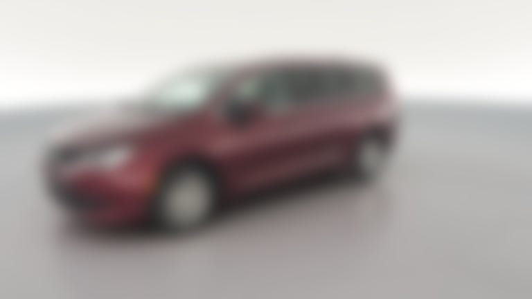2022 Chrysler Voyager vehicle photo