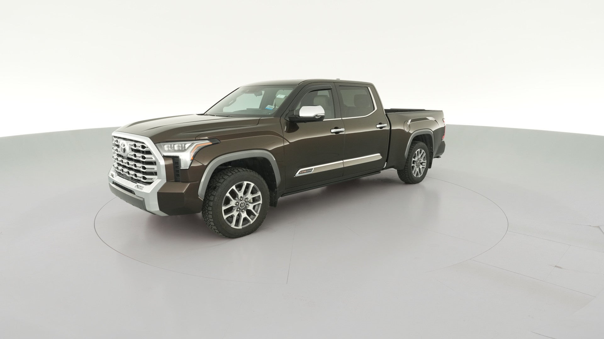 2022 Toyota Tundra CrewMax vehicle photo