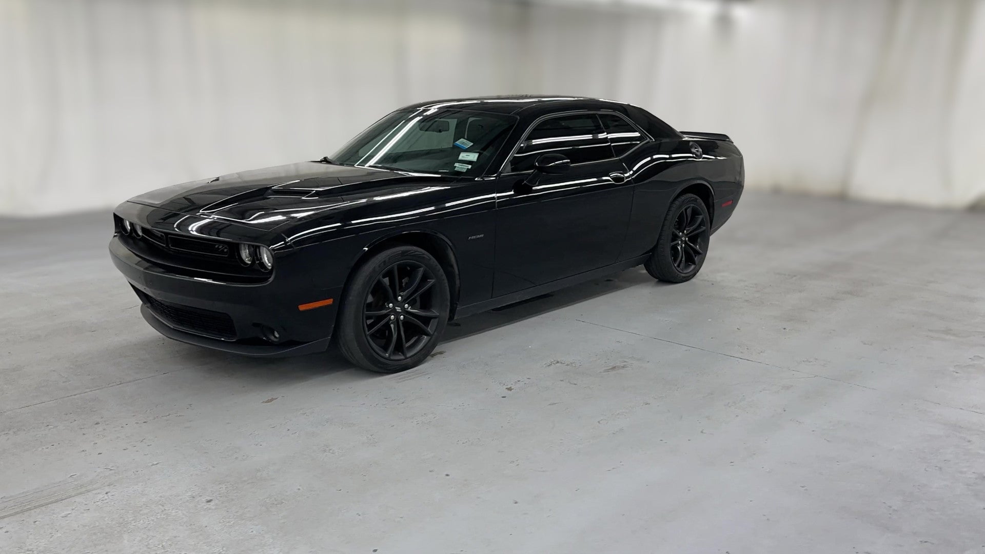 2018 Dodge Challenger vehicle photo