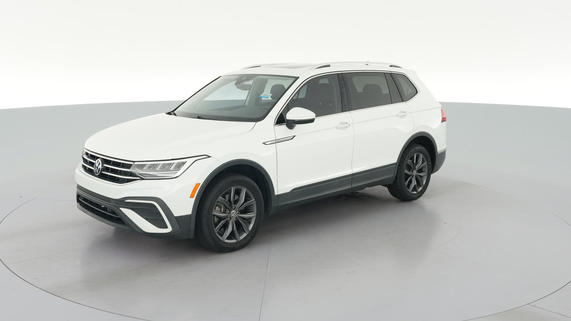 2022 Volkswagen Tiguan vehicle photo