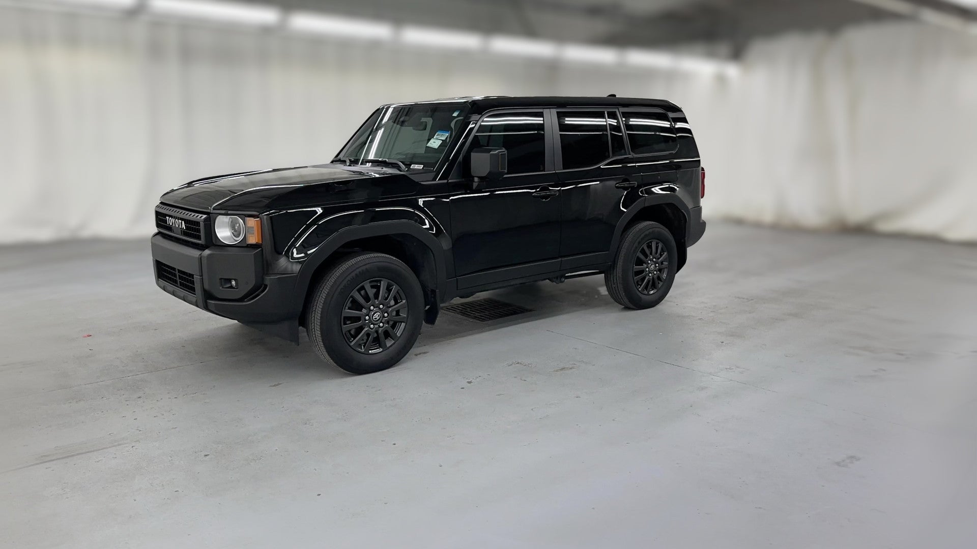 2025 Toyota Land Cruiser vehicle photo