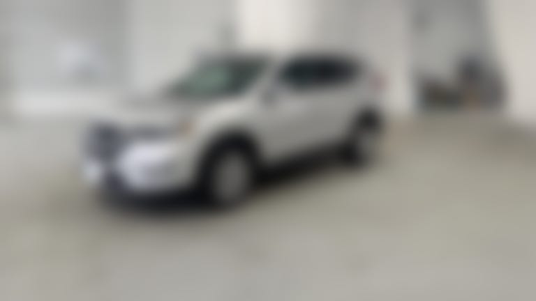 2017 Nissan Rogue vehicle photo