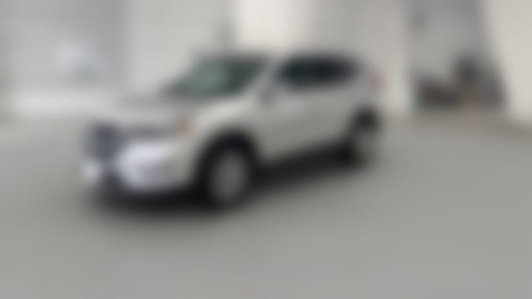 2017 Nissan Rogue vehicle photo