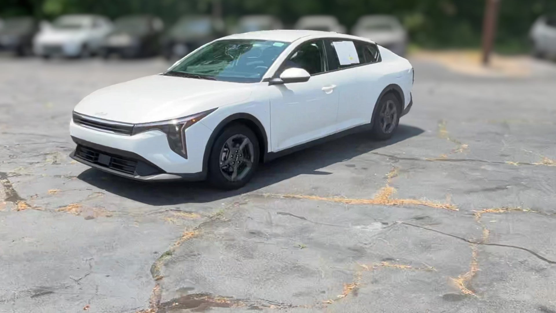 2025 Kia K4 vehicle photo