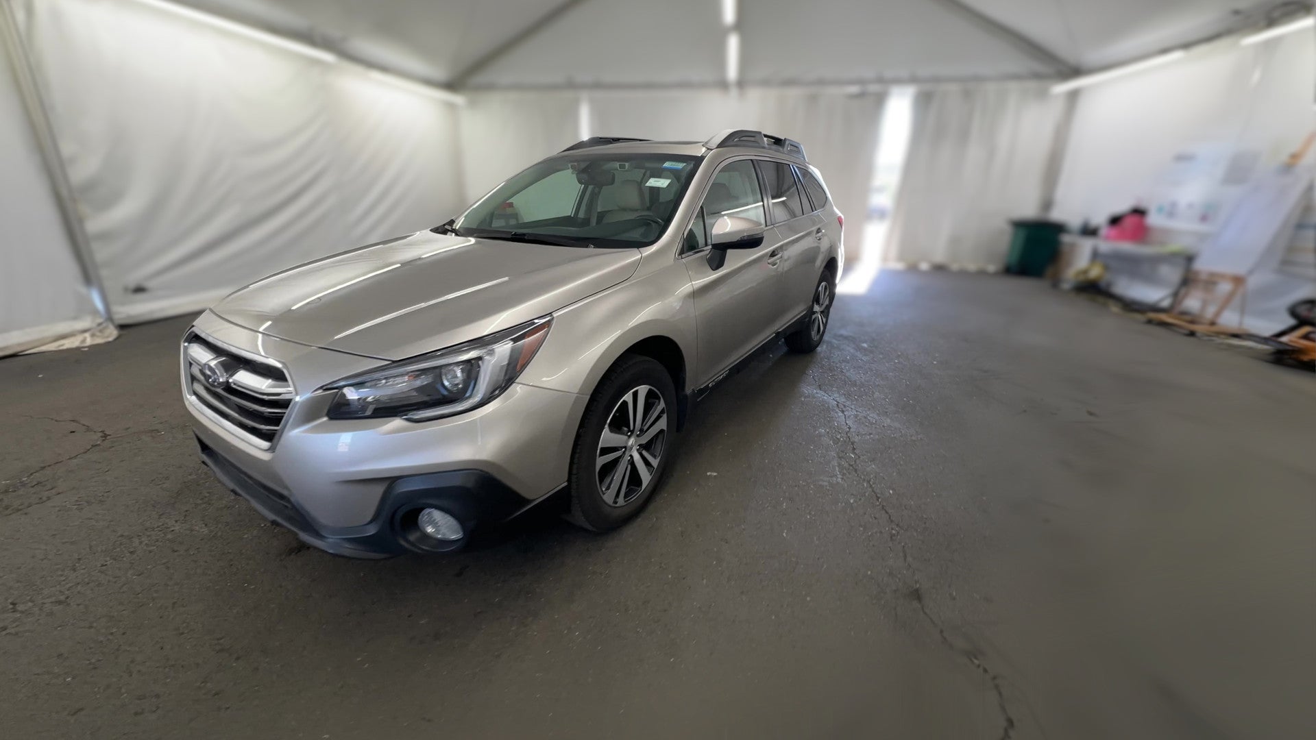 2018 Subaru Outback vehicle photo