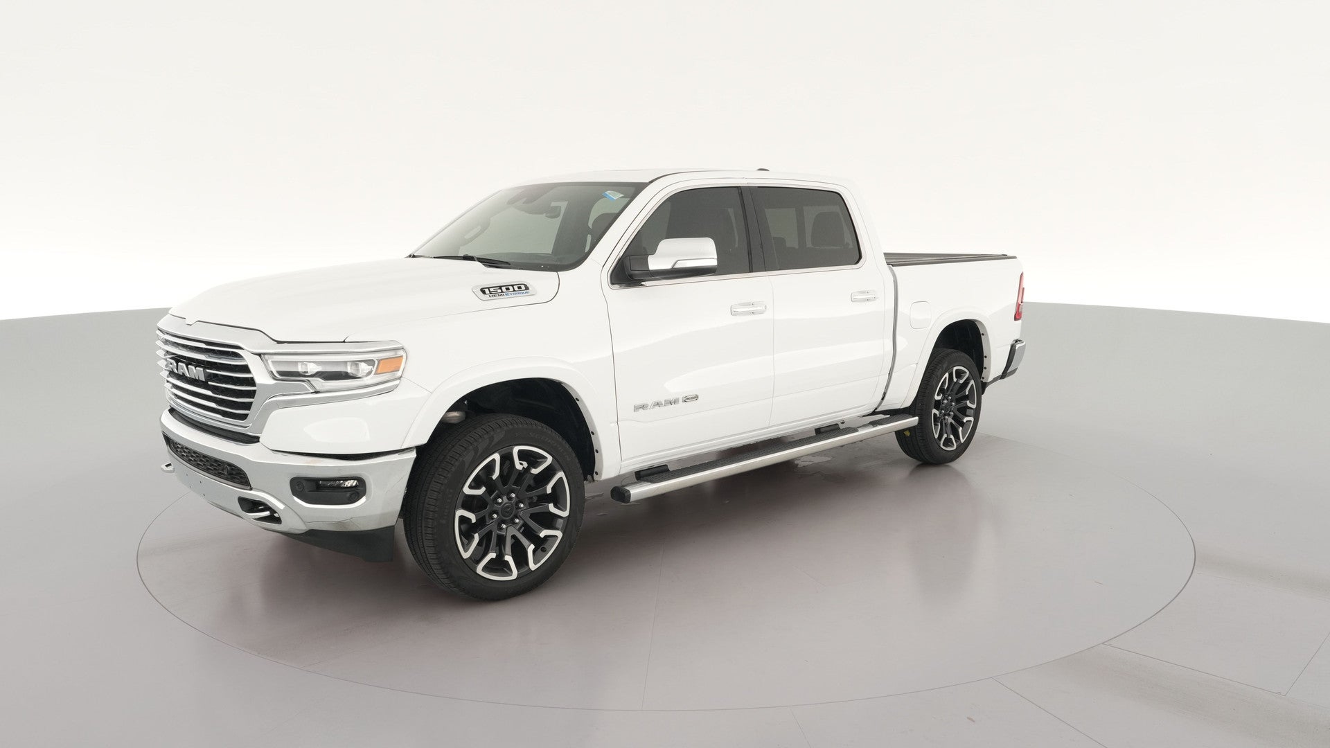 2022 Ram 1500 Crew Cab vehicle photo