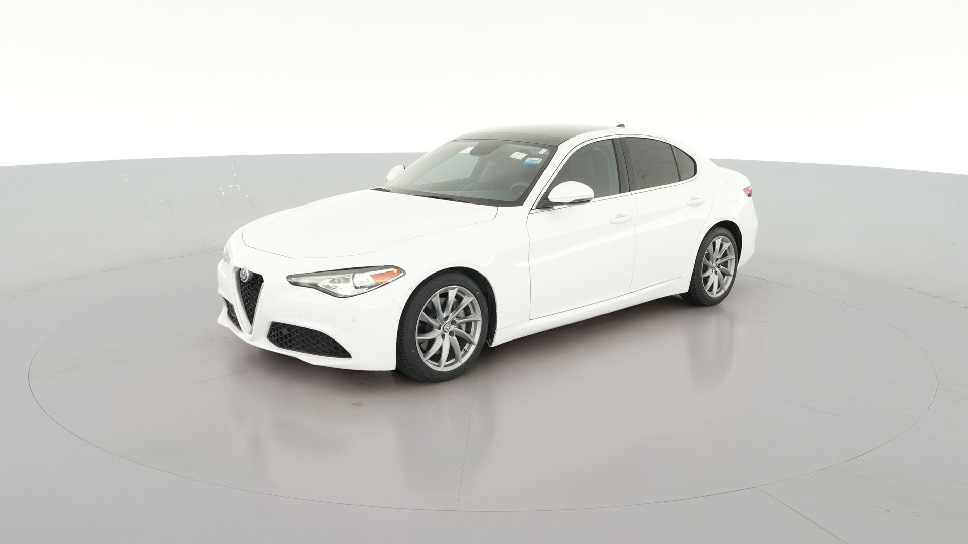 2019 Alfa Romeo Giulia vehicle photo